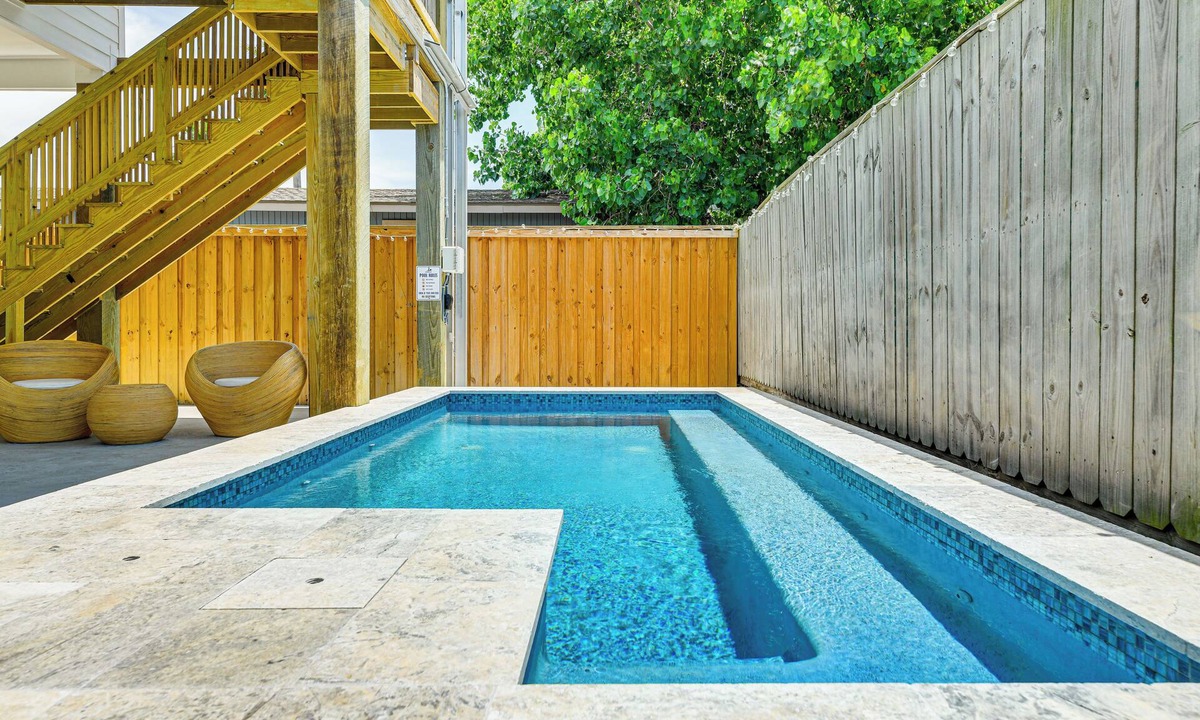 Old Town House | 1 Mi to Beach: Home in Old Town Port Aransas