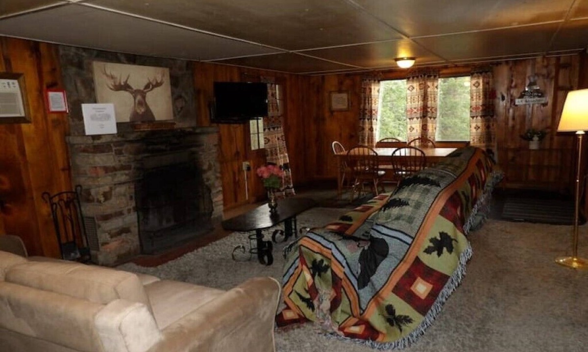 Ruidoso Cabin | #18 Ponderosa Cabins 104 N Laurel cabin 18
