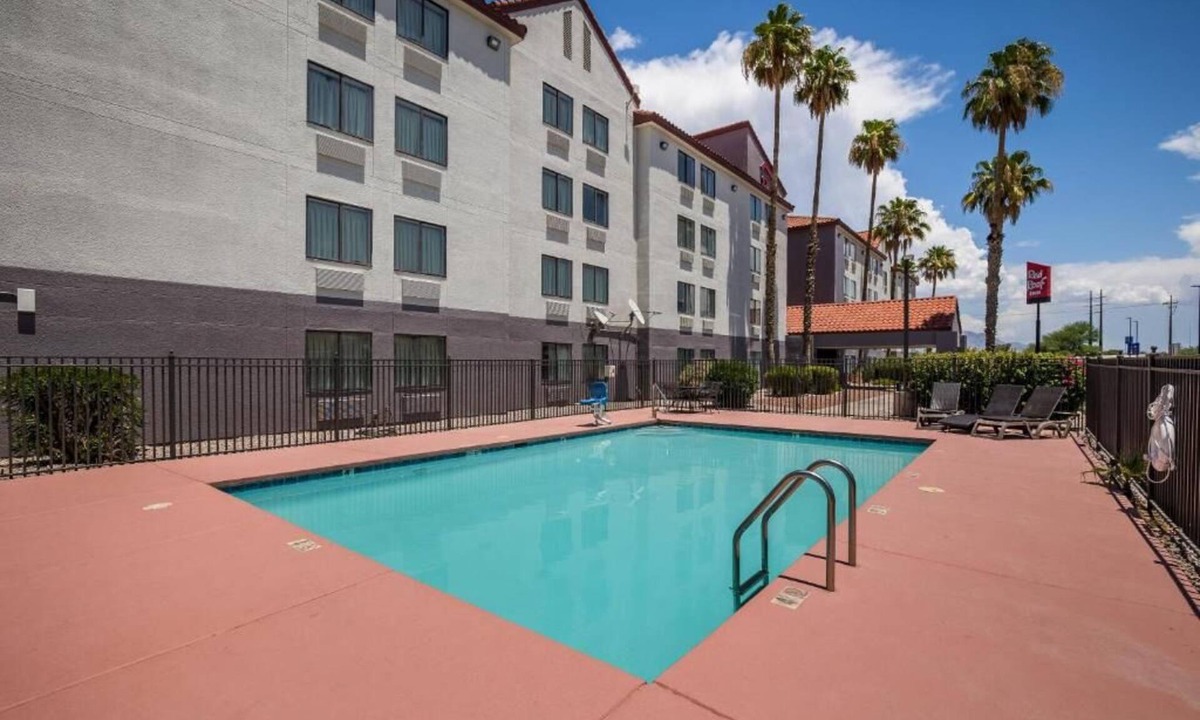 Cortaro Hotel | 2 Clean Room Perfect for Budget Travelers – Easy Reach to Tucson’s Top