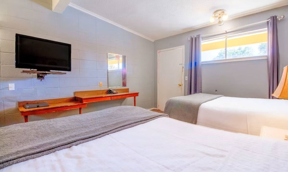 Wheeler Hotel | 2 Lodgings | Relaxed 2-Queen Beds Near Museum and Walking Trails + Free Parking