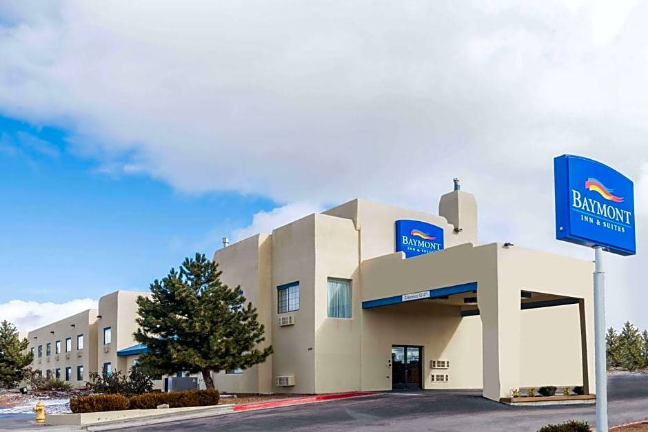 Southside Hotel | 2-Star Hotel ∙ Baymont by Wyndham Santa Fe