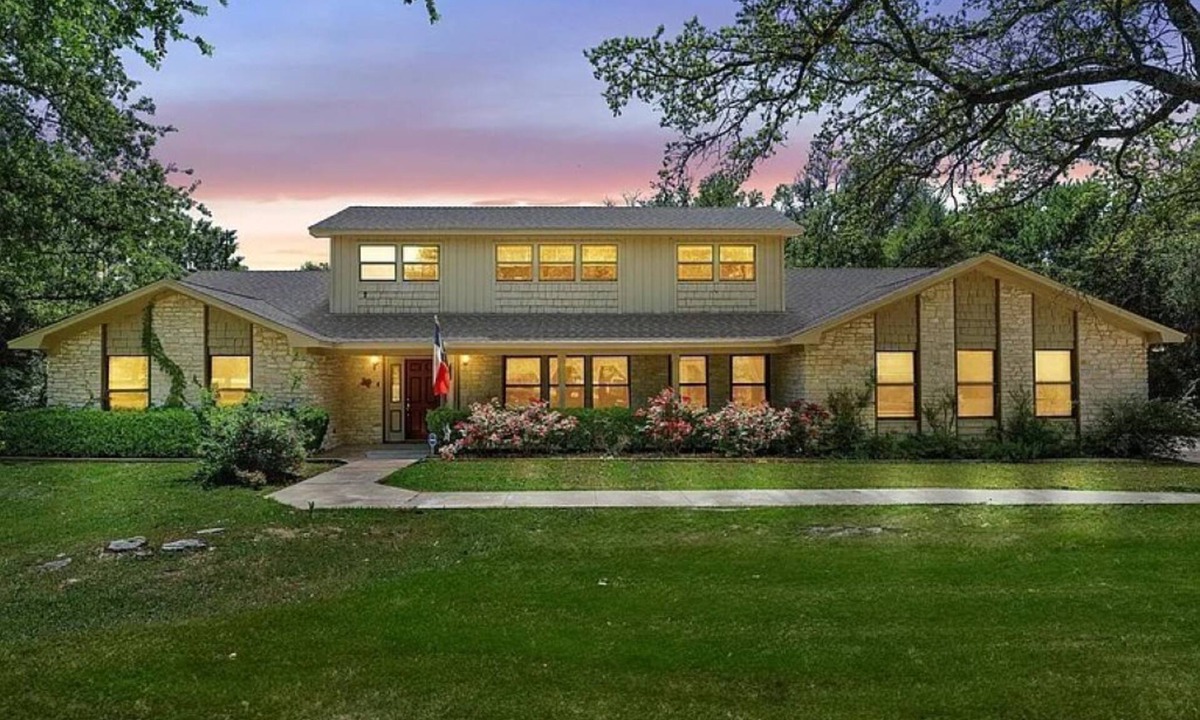 Waco House | 3-bedroom estate located in beautiful bluffs on northeast side of Waco