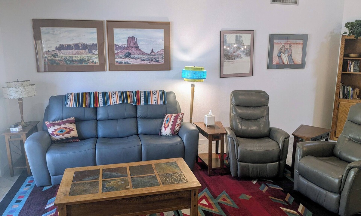 Sunset Ridge House | 3Bed2Bath Home Office Townhouse with WiFi, fitness room, AC, pools and hot tubs.