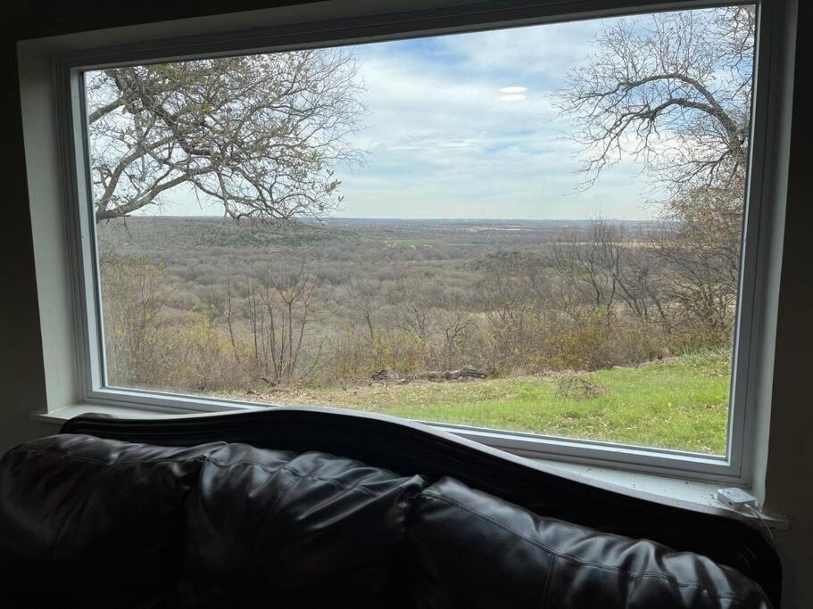 Mineral Wells House | 3BR 2BA Home at Cross Timbers