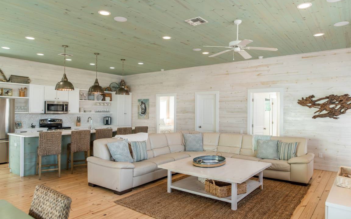 Sand Point House | 474 m² House ∙ 6 bedrooms ∙ 16 guests