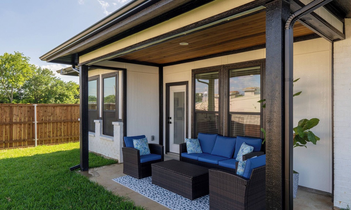Hurst House | A sizable stay beautifully designed in the heart of Dallas Fort Worth!