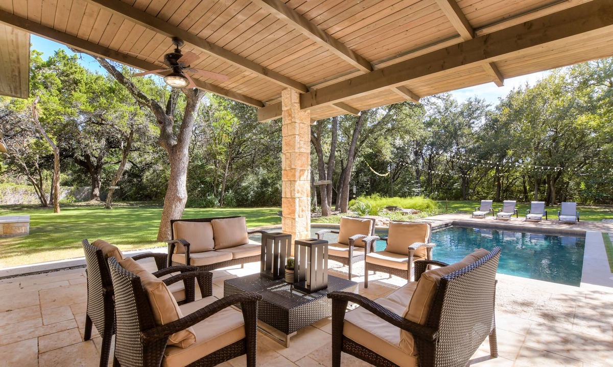 Austin House | Above Longhorn I Pool I 7mi to Downtown Family Fun I Luxe Services