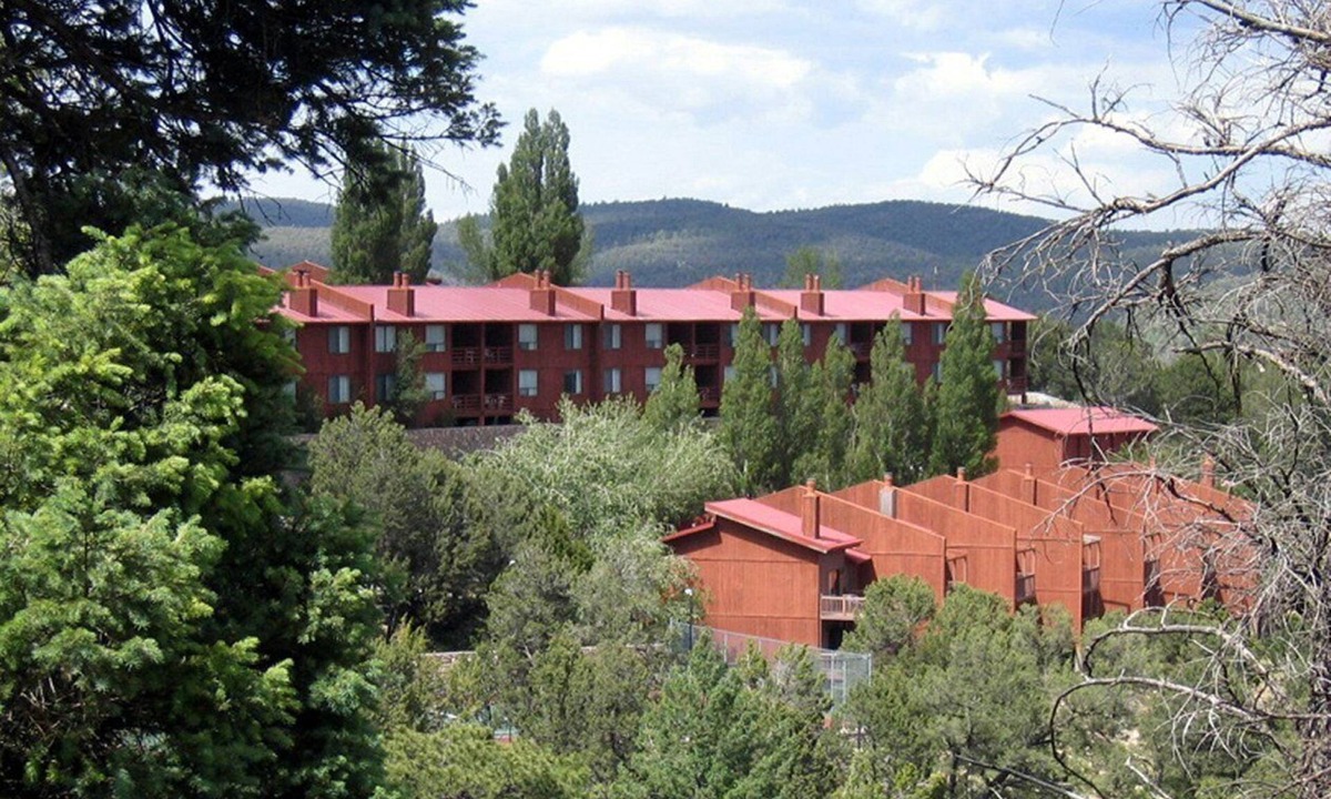 Ruidoso Apartment | Beautiful 3 bedroom unit at resort, sleeps 8