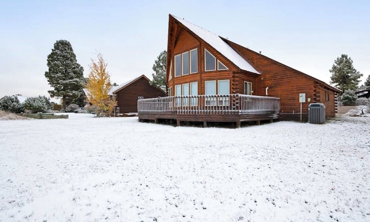 Pagosa Springs Cabin | Beautiful cabin w/a large, wraparound deck - near parklands