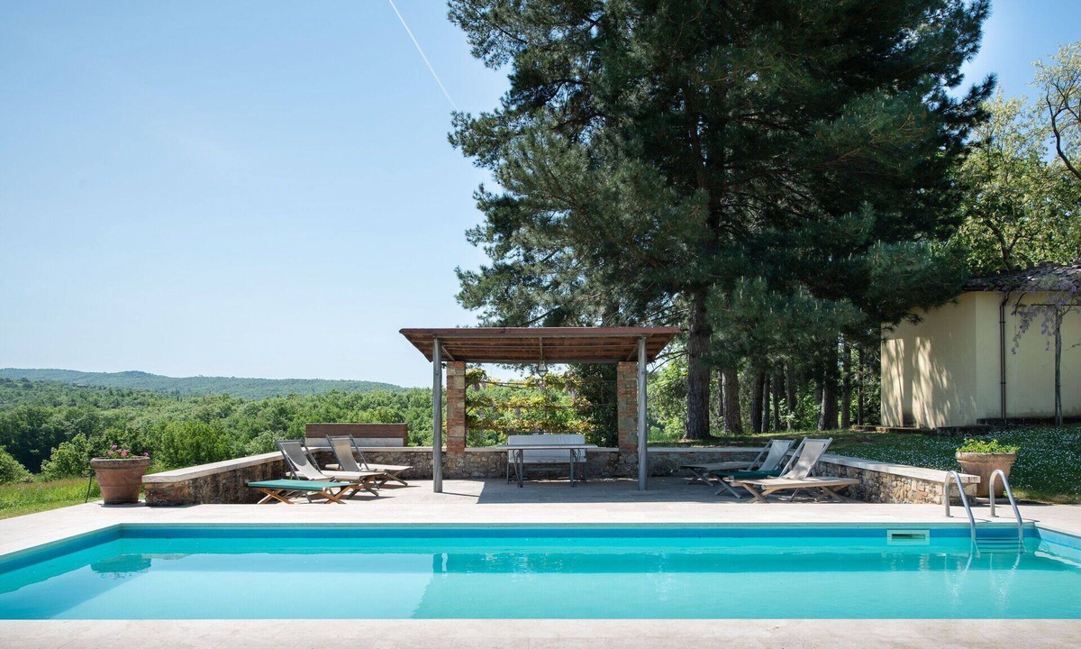 Bucine Villa | Beautiful private villa for 22 guests with A/C, WIFI, private pool, TV, patio and panoramic view