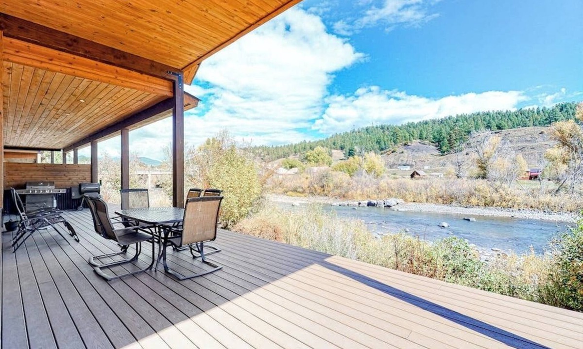 Pagosa Springs House | Beautiful waterfront townhome w/river & mountain views