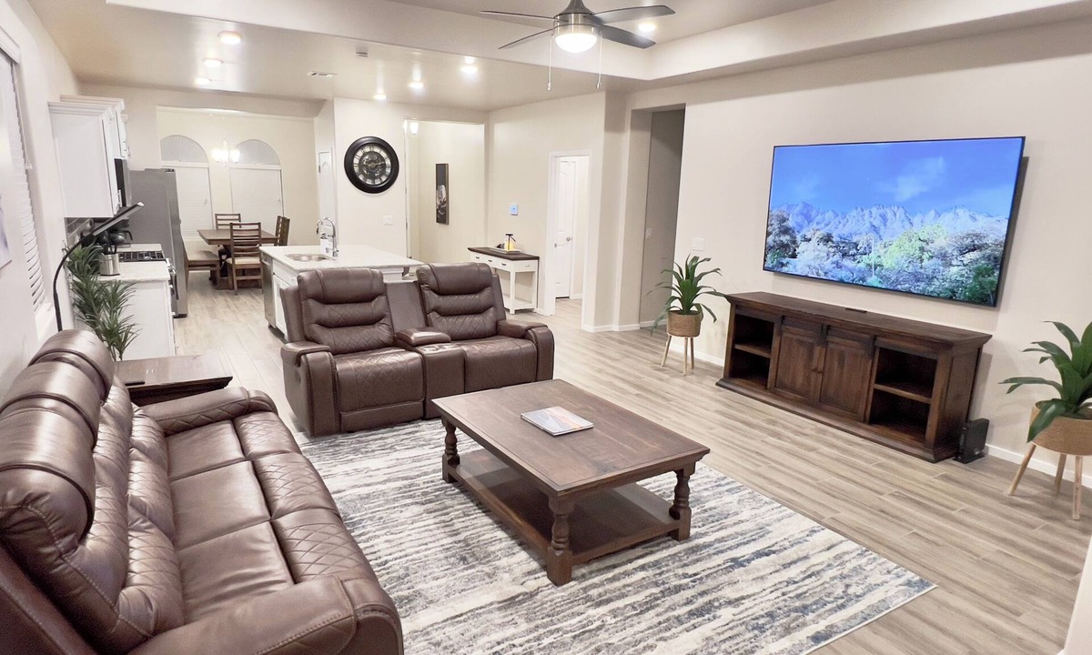 Las Cruces House | ⭐️Bella Casita with 3BR and Patio with Grill