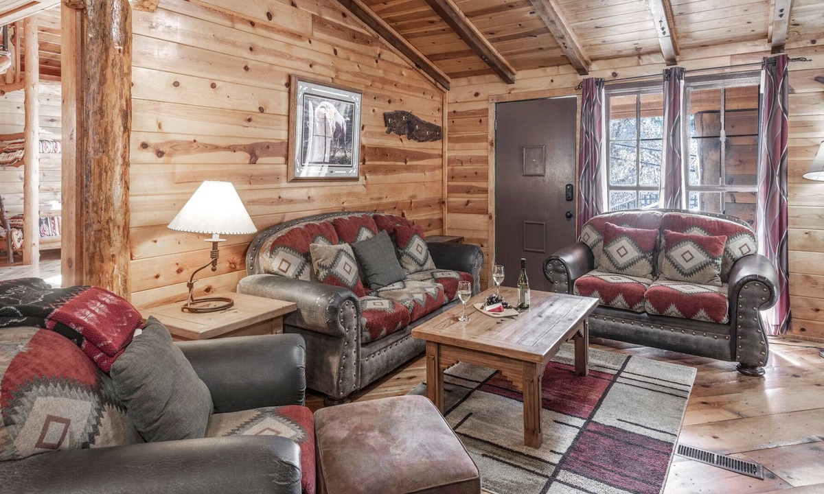 Ruidoso Cabin | Big Bear, 3 Bedrooms, Stone Fireplace, Midtown, Sleeps 8