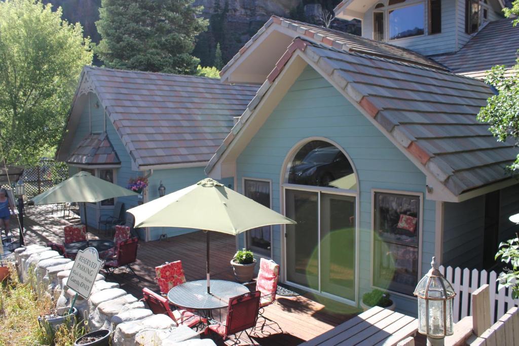 Ouray Bed & Breakfast | Black Bear Manor