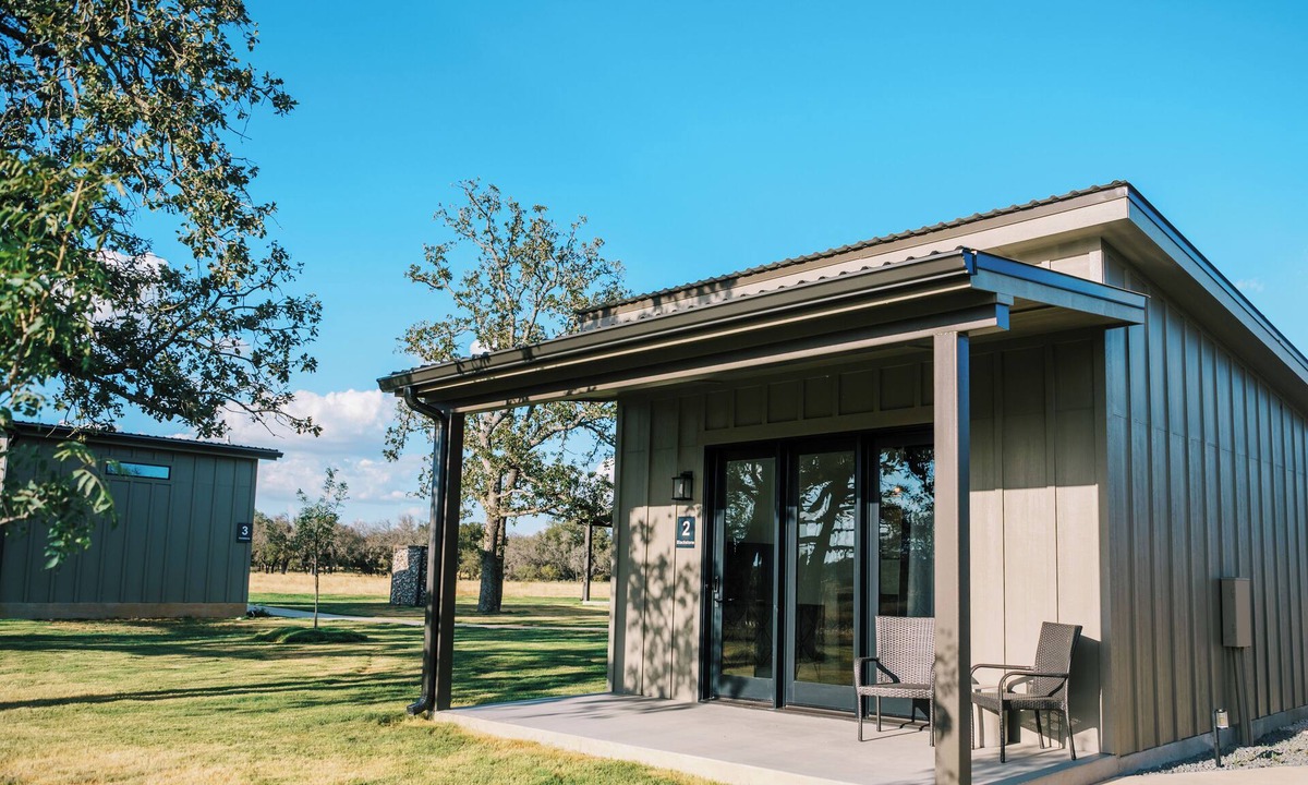 Stonewall Cabin | Blackstone/Casita #2 - Private Porch, Luxury, Country Feels, Walk to Wineries
