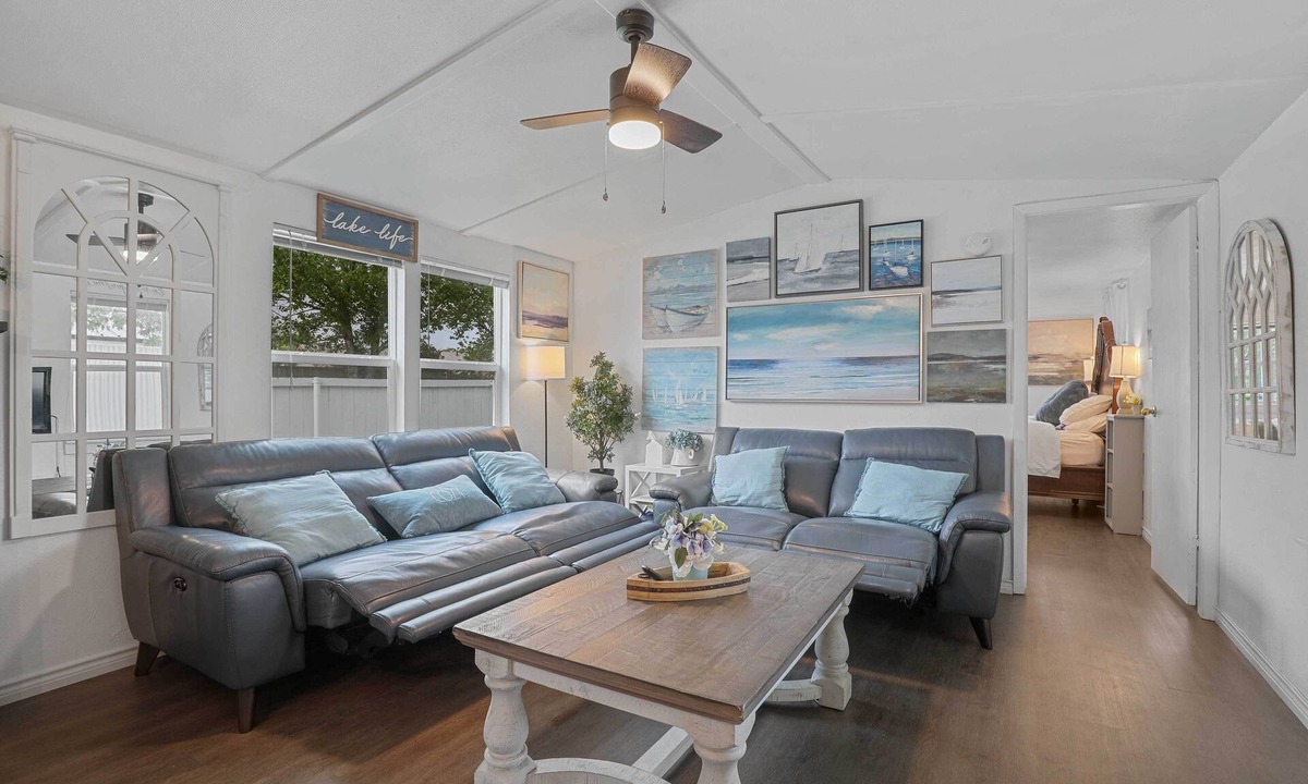 Lake Dallas House | Boat & Fish on Lewisville Lake: Pet-Friendly Haven