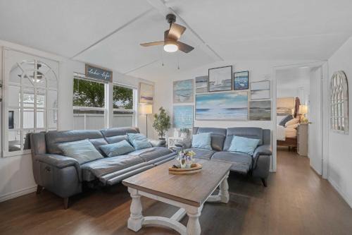 Lake Dallas House | Boat & Fish on Lewisville Lake: Pet-Friendly Haven