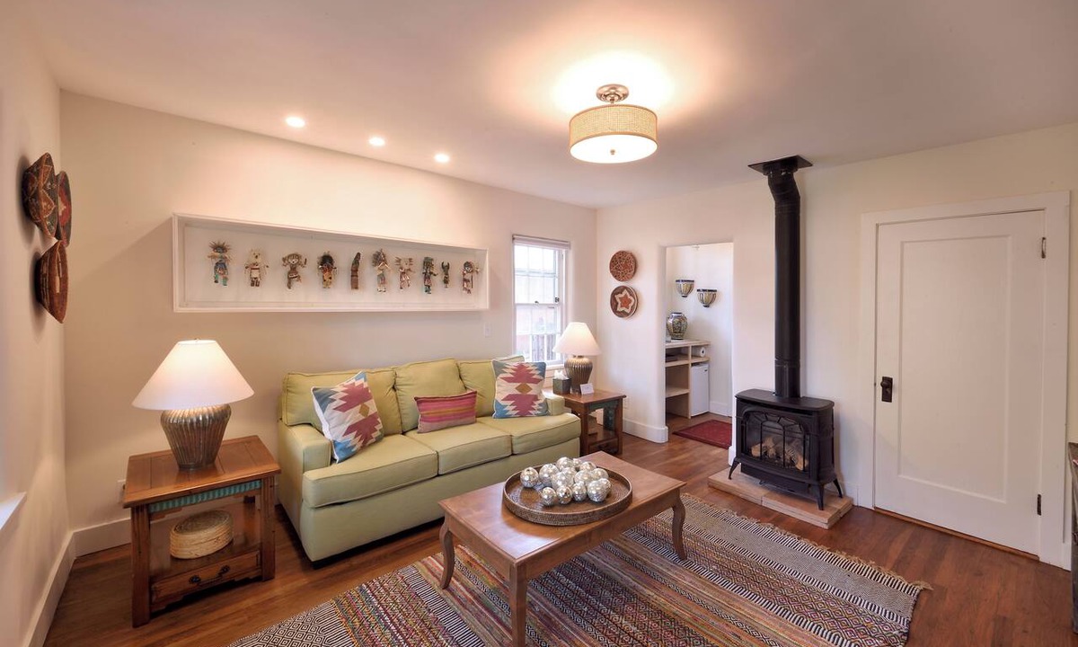 South Capitol Hotel | BOUTIQUE HOTEL - King deluxe Suite 1/2 mi. from Santa Fe Plaza