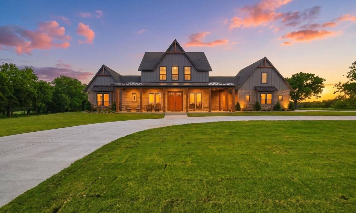 Gordonville House | Brand New 4-bedroom house near Lake Texoma