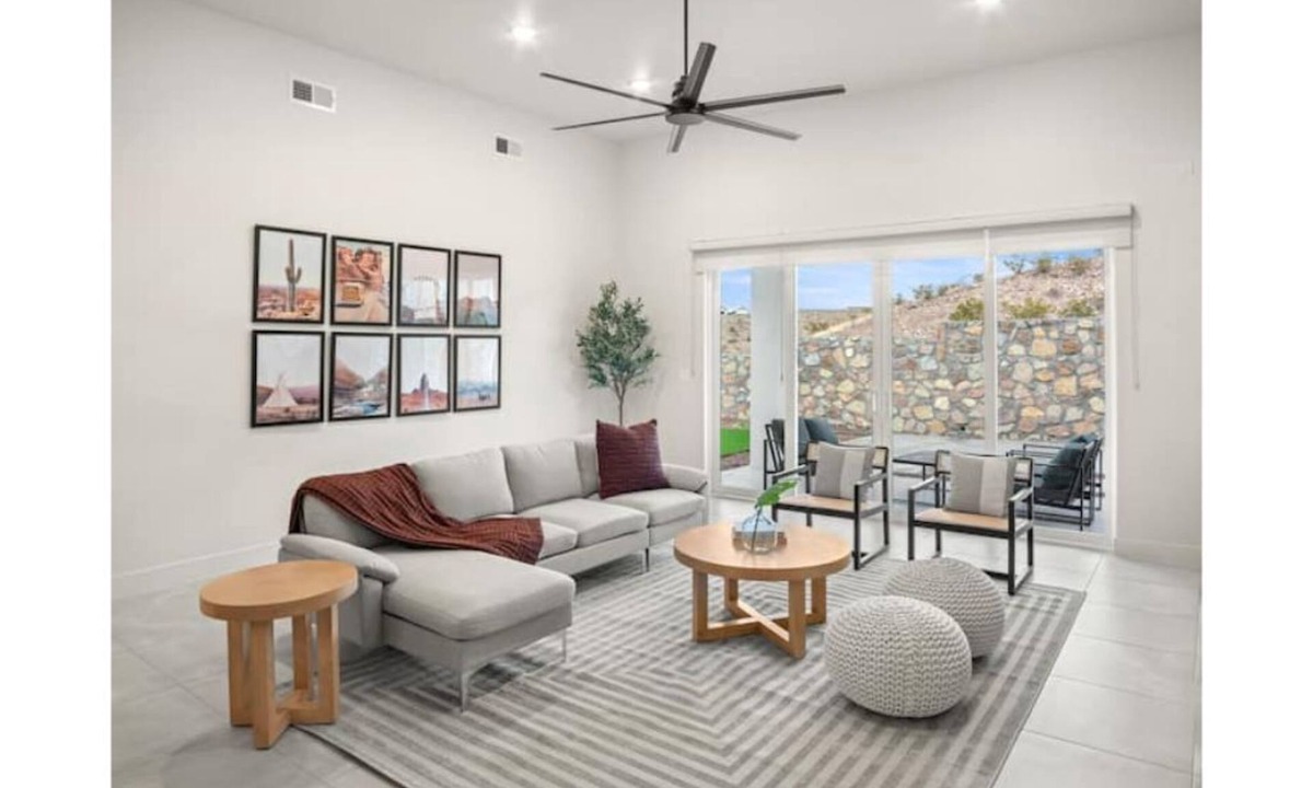 El Paso House | Brand New Home! - The Sun City Escape