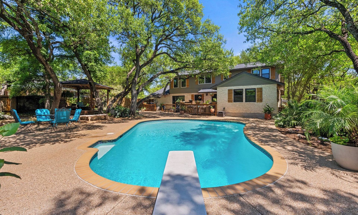 Round Rock House | Brushy Creek Retreat. Private Pool Estate in Round Rock