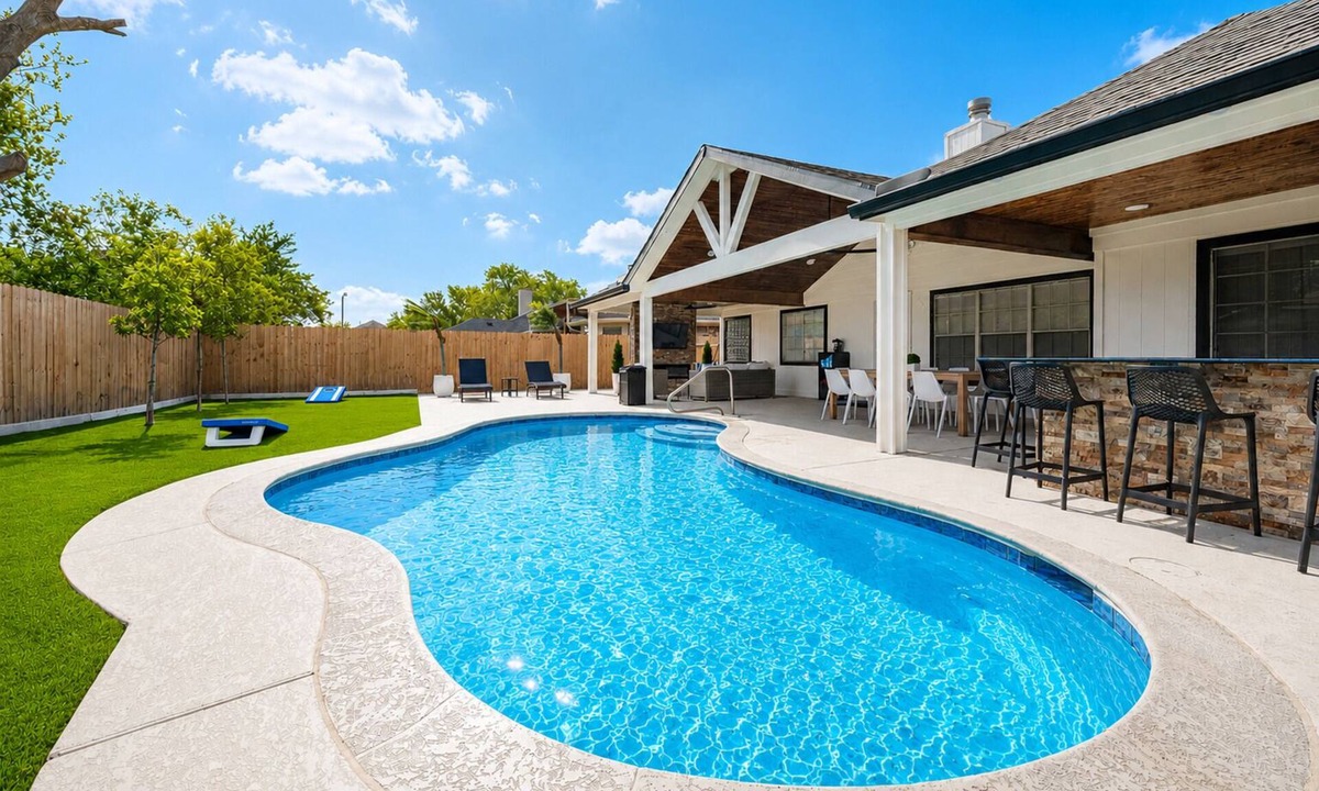 Barker House | Casa Larissa , Grill & Chill Retreat- Heated Pool 3 bedroom Home in Katy TX