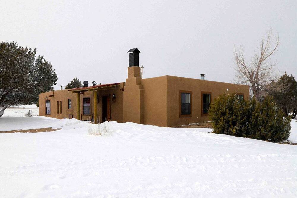 Nogal Cottage | Casita Mistica a Southwest Adobe Cottage, Nogal, NM