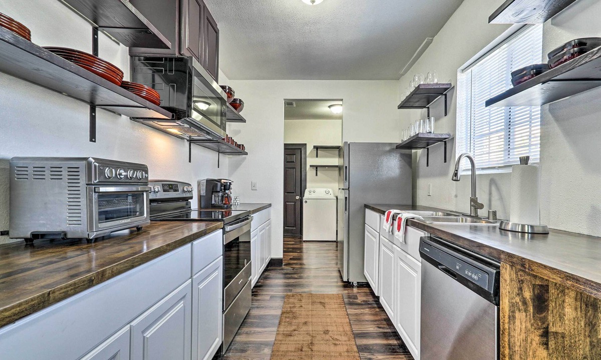El Paso House | Central El Paso Getaway w/Patio + Games!