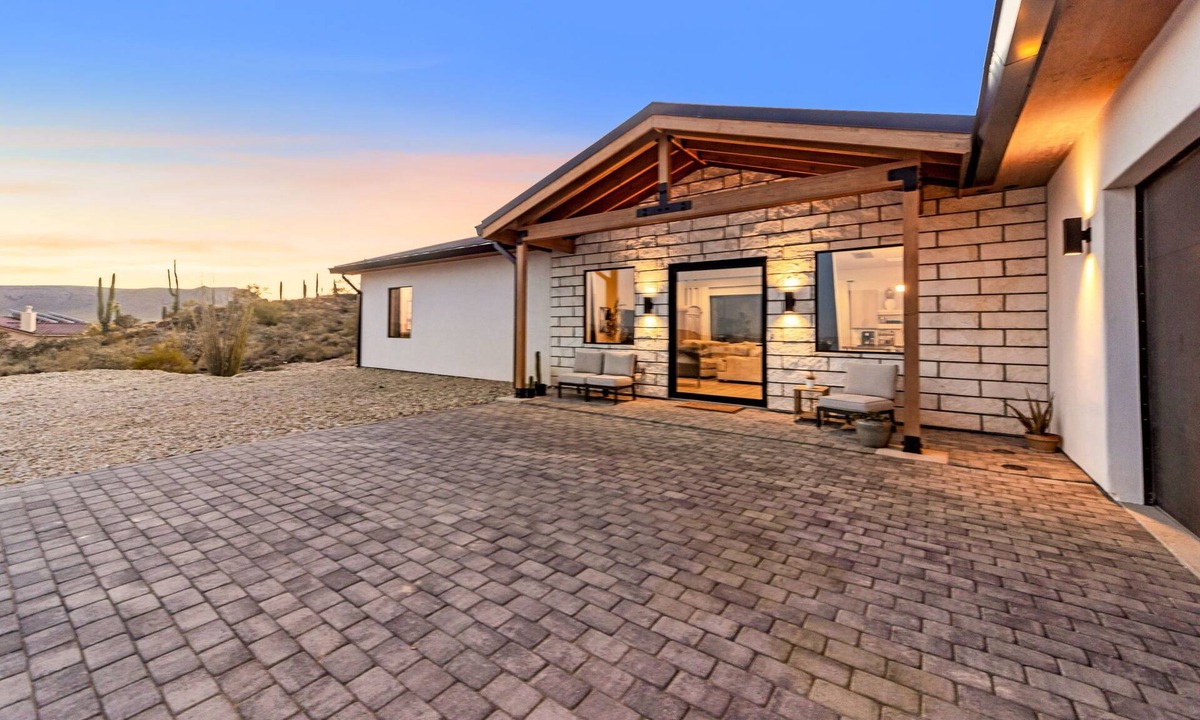 Presidio Shadows House | Charming 3-bedroom house in wonderful Tucson with stunning views all around