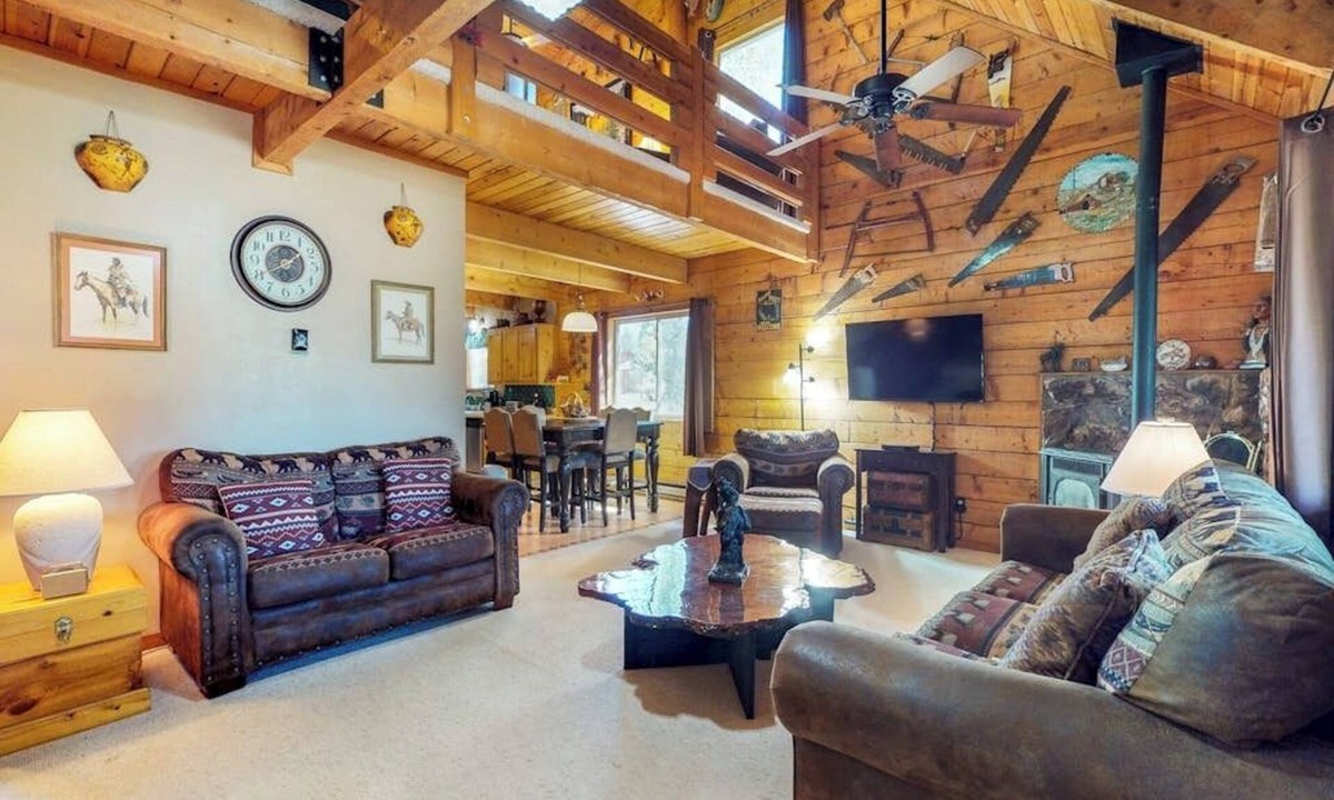 Pagosa Springs Cabin | Charming cabin with WiFi & fireplace - easy access to lake & attractions