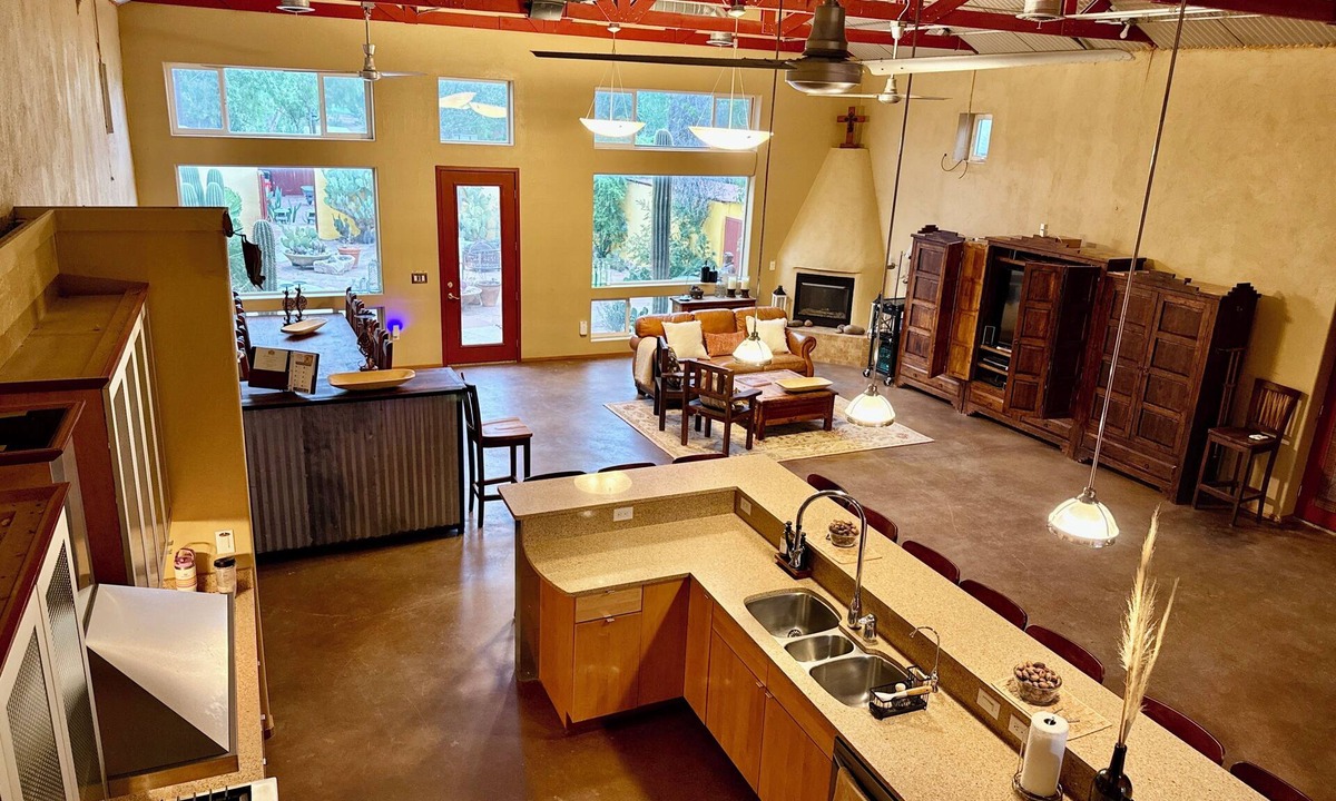 Chamberino House | Charming countryside 3-bedroom estate in Chamberino with native garden & brewery