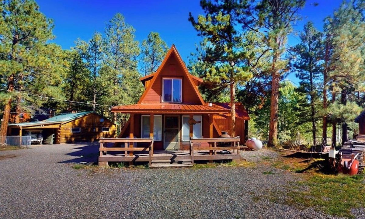Ponderosa Pines House | Comfy Cabin w/Mountain Views/Free WiFi/Firepit/Washer/Dryer - Near Wolf Creek