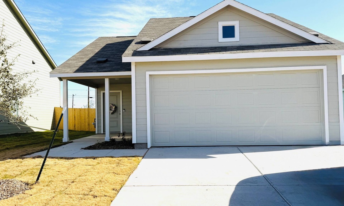 Denton County House | Cozy 3 Bedroom Home - 30 min from DFW Airport and Downtown Fort Worth