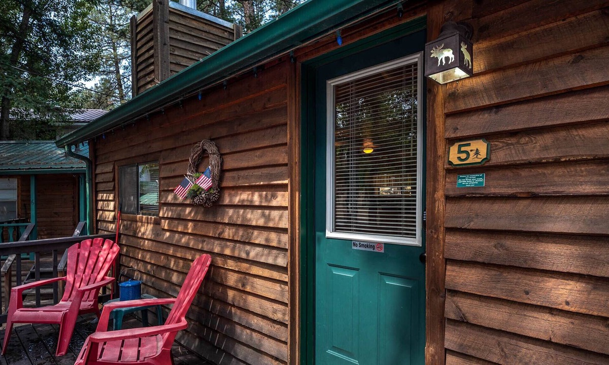 Ruidoso Cabin | Cozy Bear 5, 1 Bedroom, Fireplace, Midtown, Sleeps 4