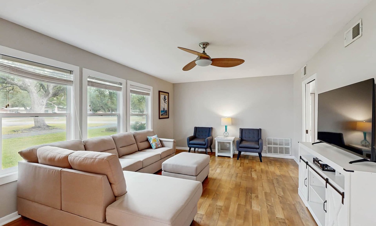 Fulton House | Cozy family-friendly house with BBQ, WIFI, dog-friendly, close to the Bay