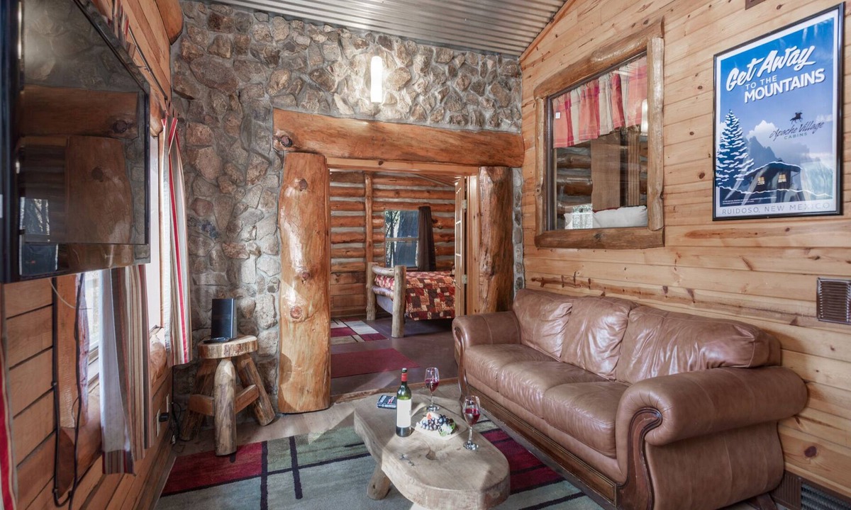 Ruidoso Cabin | Dancing Bear | Front Porch, Midtown