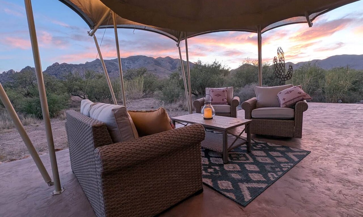 Cochise Villa | Desert Safari in a Luxury Glamping Tent with Private Hot Tub