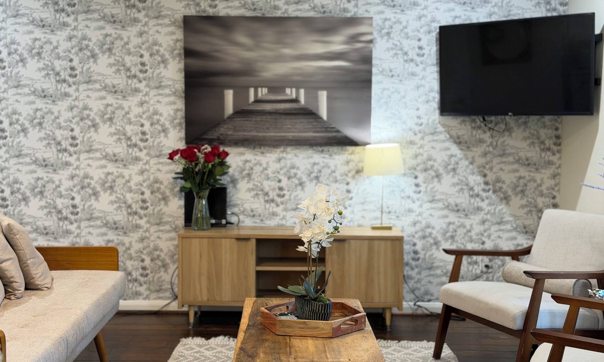Houston House | Designer’s home- Medical Center, Galleria, NRG. Lilly’s Maison 5