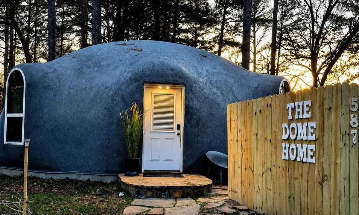Bullard House | Dome Home near Lake Palestine - Hot Tub - Fire Pit - Bullard, Texas