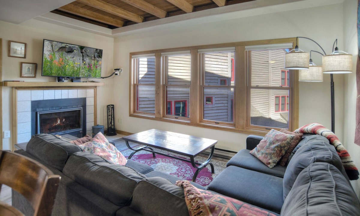 Durango Condo | Durango Hideaway | Downtown Access, Pool & Hot Tub, Fireplace, Near FLC
