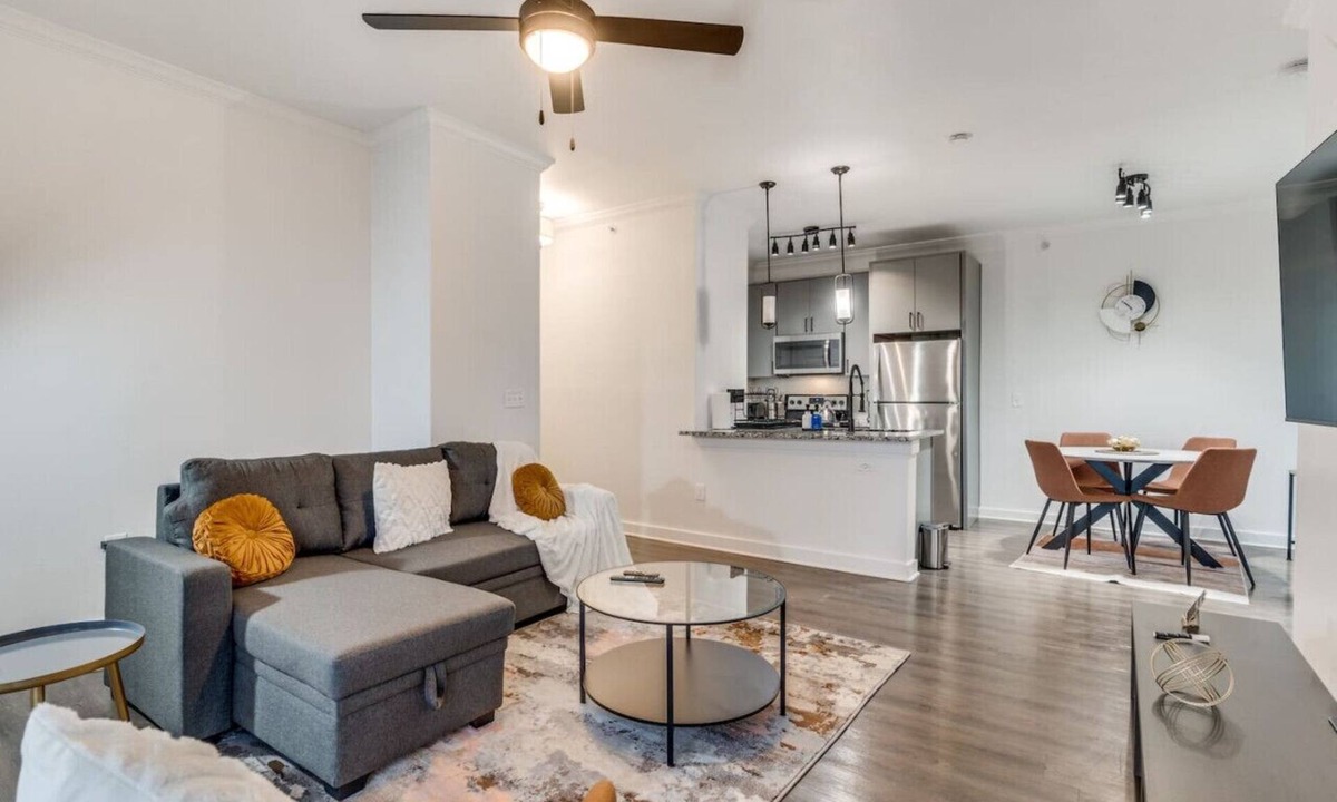 McNeil Apartment | Elegant 1 Bedroom with resort style pool near The Domain