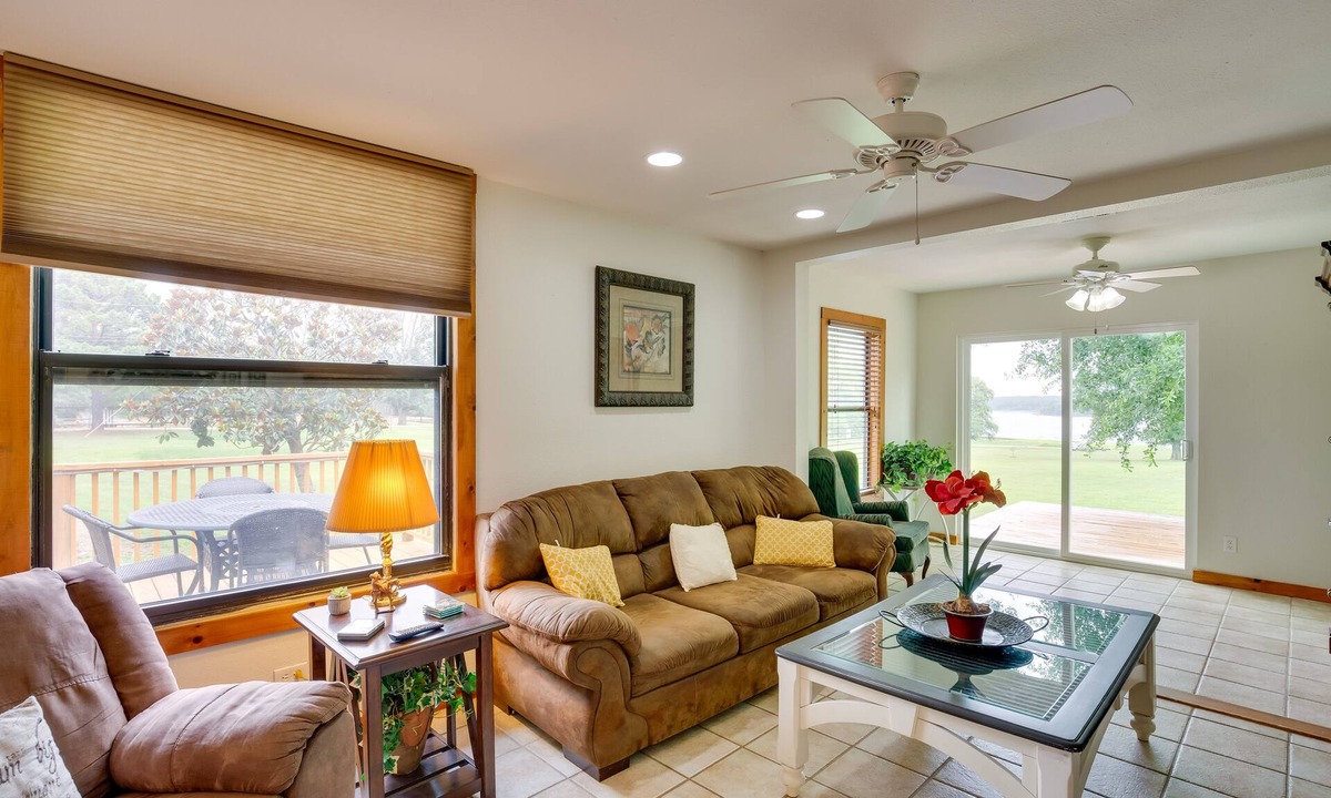Emory House | Emory Vacation Rental w/Lake Fork Boat Access!