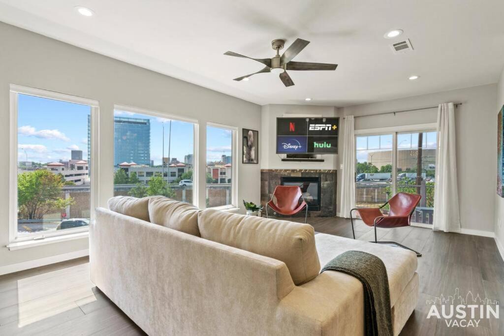 Swede Hill House | Enjoy DT Newly Renovated & Patio and Free Swim Club by Austin Vacay