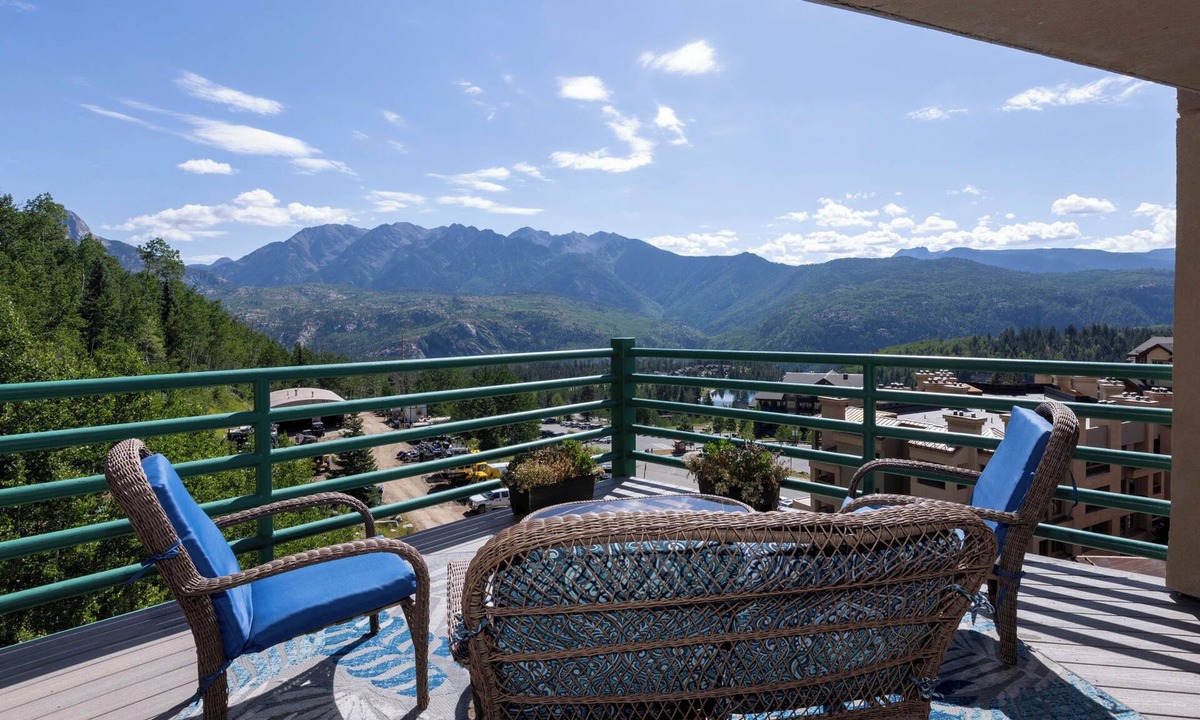 Purgatory Condo | Eolus Ski-in/Ski-Out Condo w/private hot tub/deck and Awesome Mountain Views