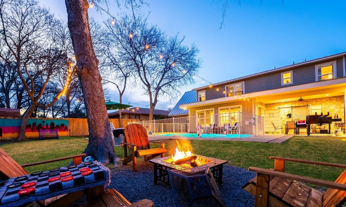 North San Antonio - SAT House | Family Central Oasis w/Pool Heating, Court, Game Room, Putt Putt, and Media Room