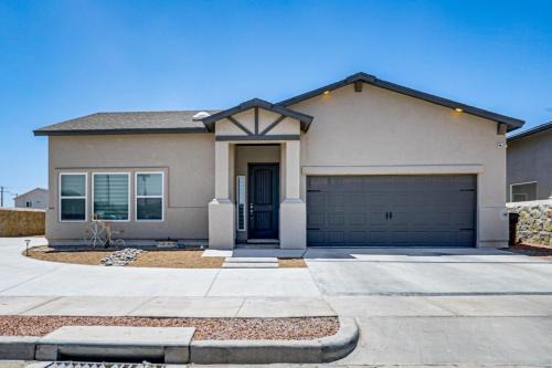 Santa Teresa House | Family Home w/Yard in El Paso Area, Pets Welcome!