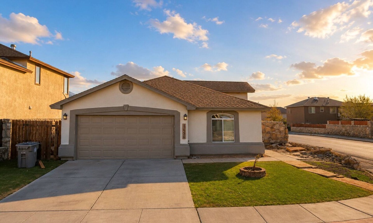 Northeast El Paso House | Family Retreat w/Pool - Golf - Pickleball Sleeps 9