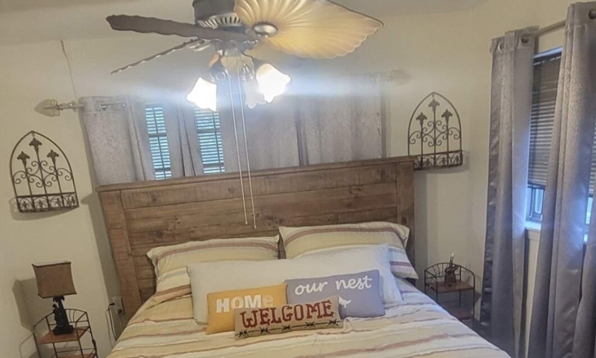 OST - South Union Apartment | FIFI Retreat near Reliant Stadium 2/1 perfect location, perfect stay.