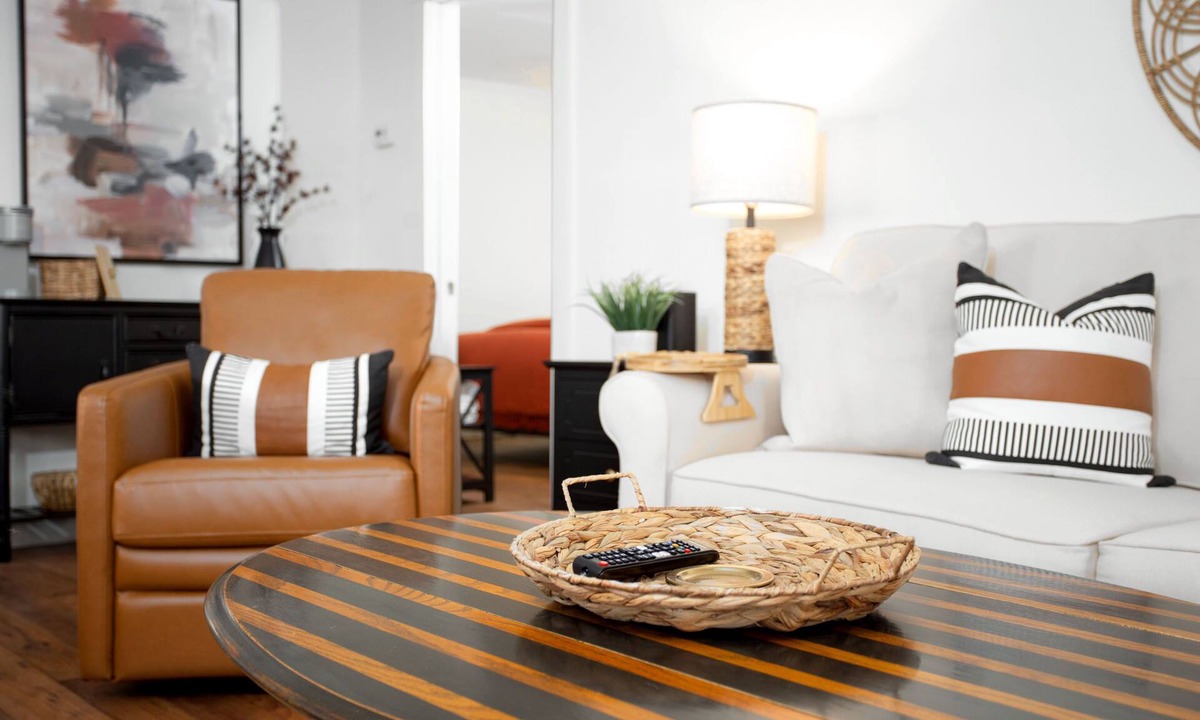 Canyon House | FIVE STAR/2BR-1BA/DOWNTOWN/PET FRIENDLY/SUPER CLEAN/HIKE PALO DURO CANYON