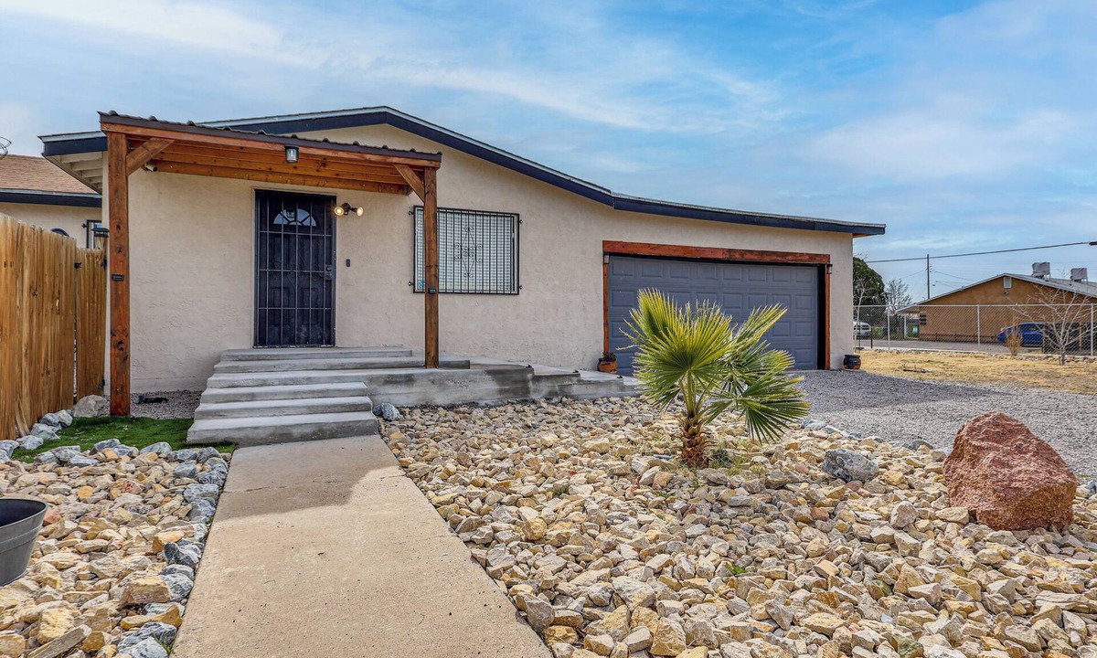 Las Cruces House | Fully Renovated, Near NMSU! Convenient Family Home